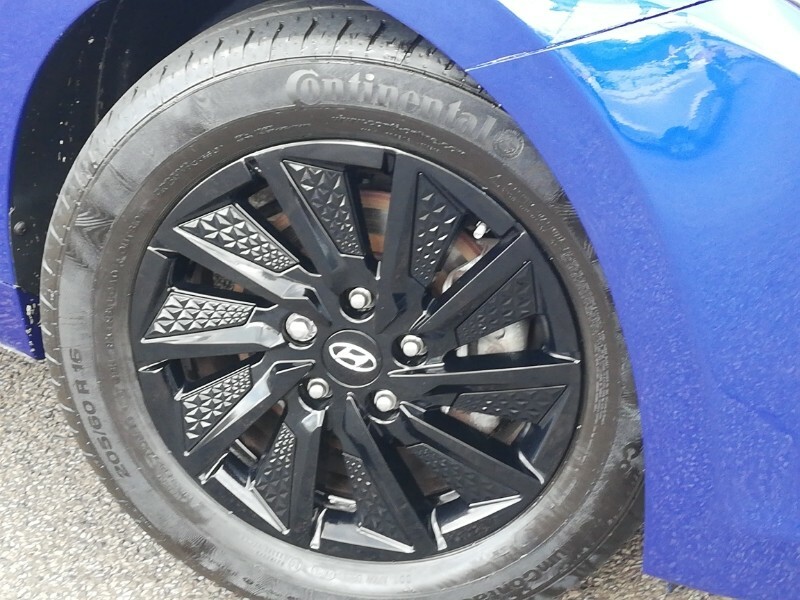Hyundai Ioniq Premium Se Black #9