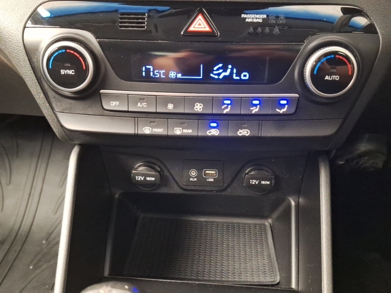 Hyundai Tucson Se Nav Red #15