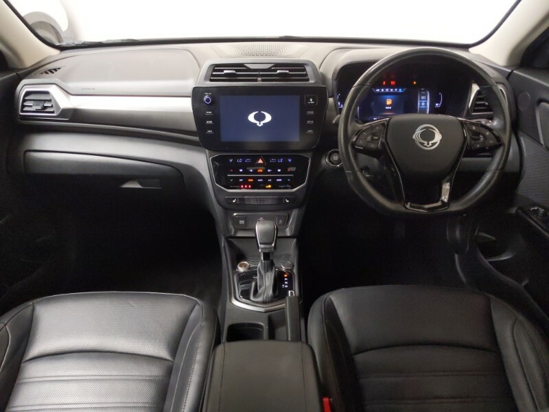 SsangYong Tivoli 1.5 K40 Black #3
