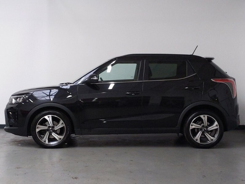 SsangYong Tivoli 1.5 K40 Black #4