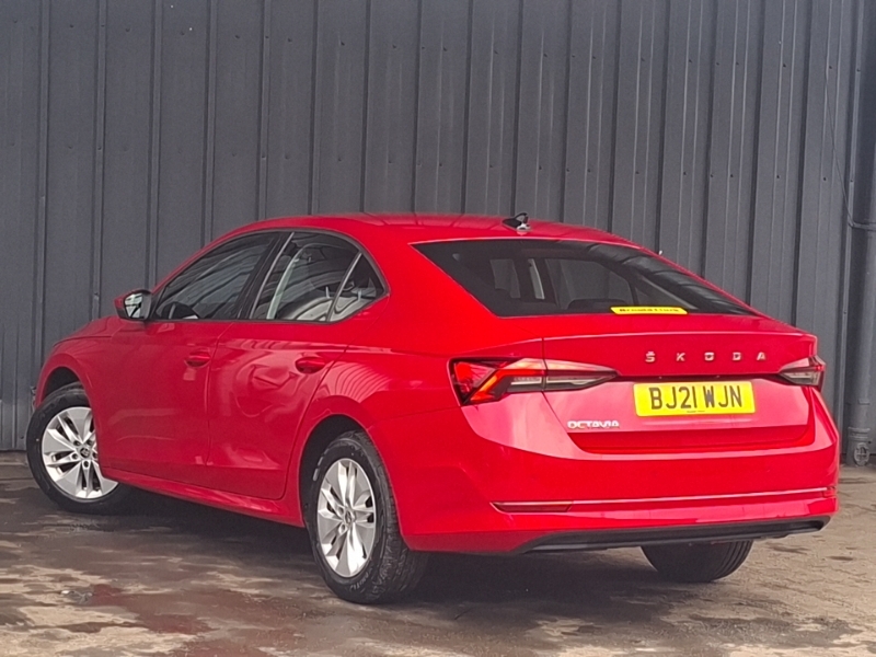 Skoda Octavia 1.0 Tsi Se Technology Red #2