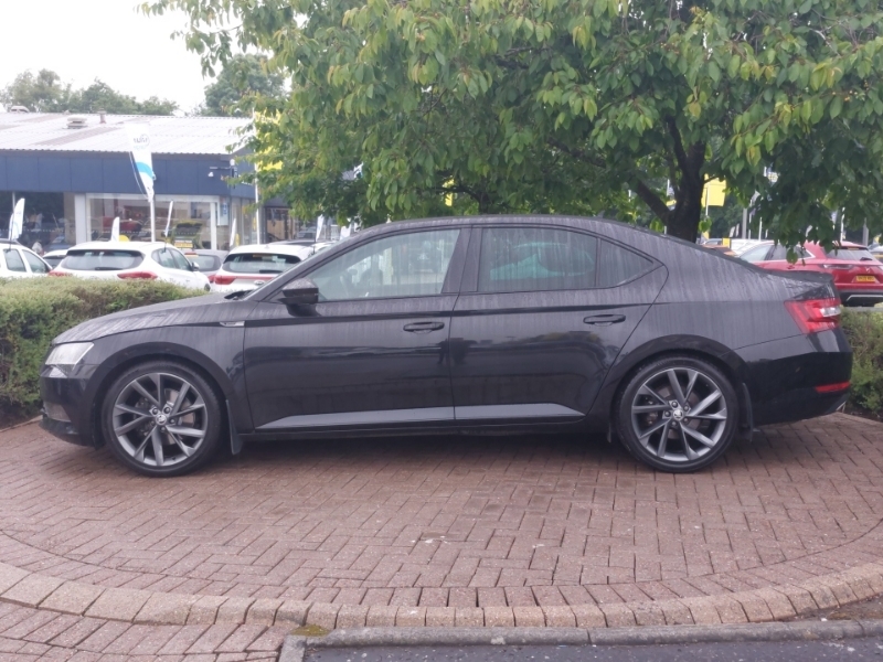 Skoda Superb 2.0 Tsi Sport Line Dsg Black #4