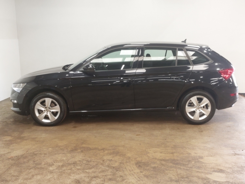 Skoda Scala 1.5 Tsi Se Black #4