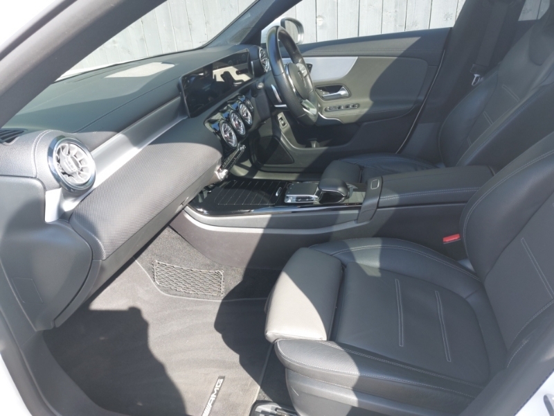 Mercedes-Benz CLA Class Cla 220 Amg Line Premium Plus Tip SE19ONZ White #5