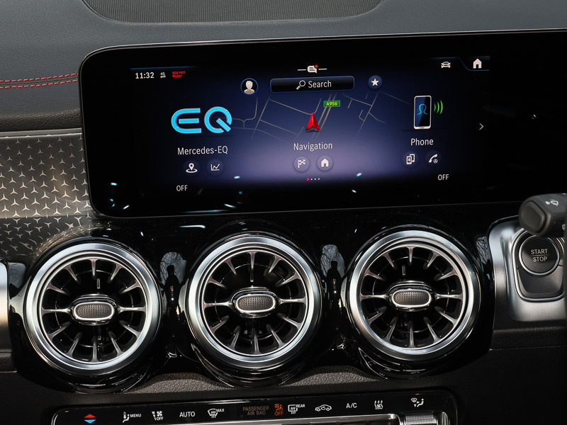 Mercedes-Benz EQB Amg Line Black #17