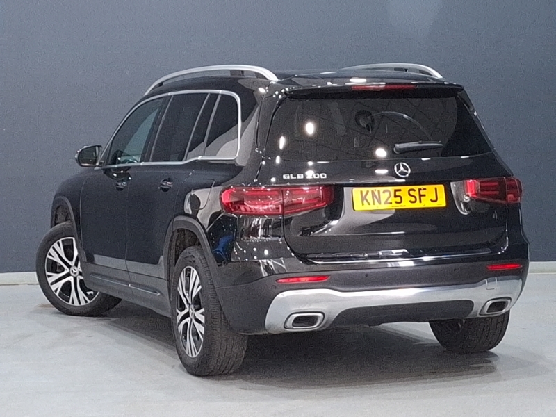 Mercedes-Benz GLB Class Glb 200 Sport Executive 7G-tronic Black #2