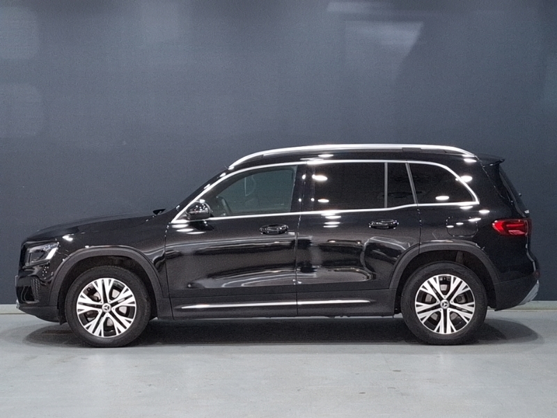 Mercedes-Benz GLB Class Glb 200 Sport Executive 7G-tronic Black #4