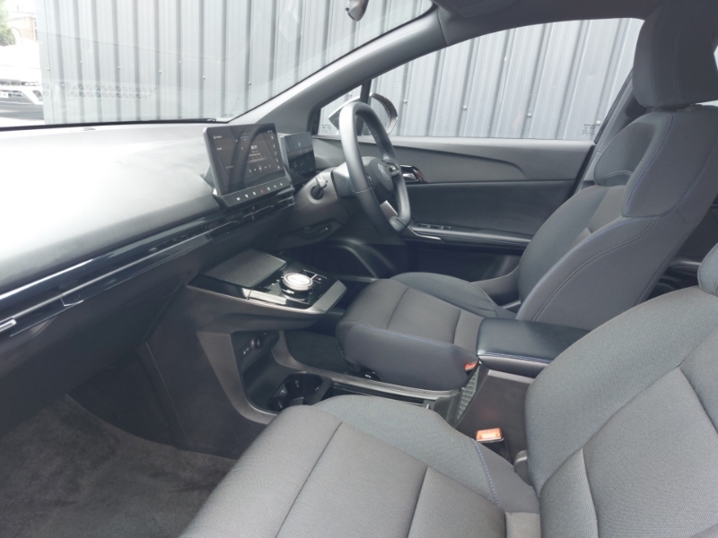 MG MG4 150Kw Se Ev Long Range 64Kwh Black #5