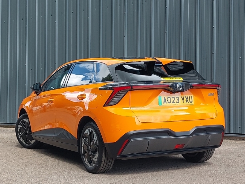 MG MG4 150Kw Trophy Ev Long Range 64Kwh Orange #2