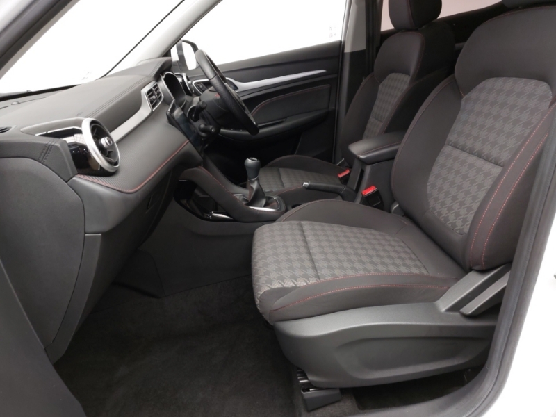 MG ZS 1.5 Vti-tech Excite NA24LLD White #5