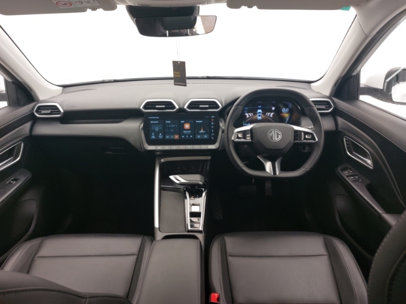 MG ZS 1.5 Hybrid Trophy White #3