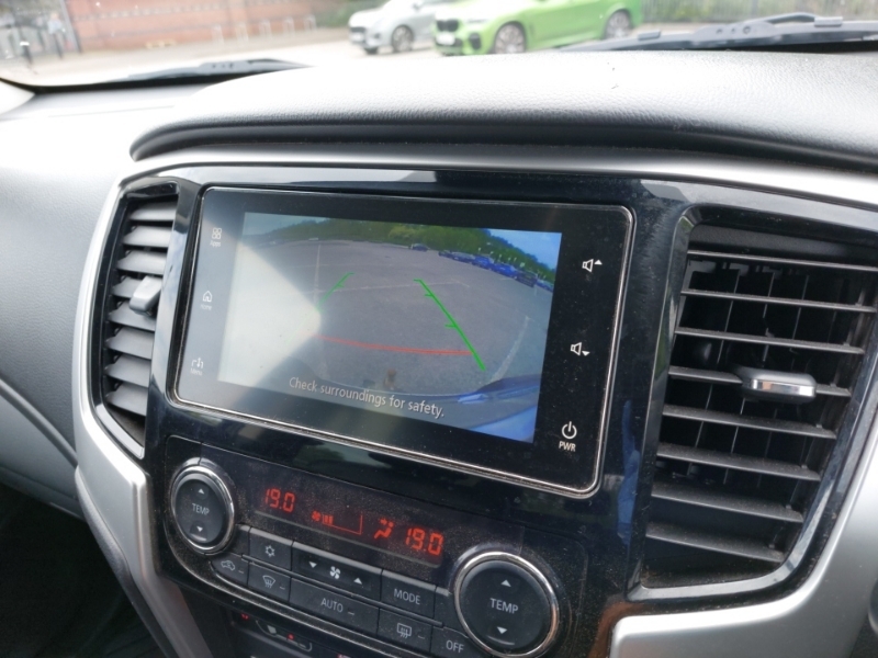 Mitsubishi L200 Double Cab Di-d 150 Barbarian 4Wd Blue #8