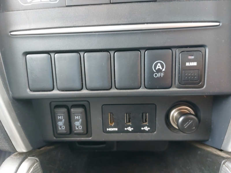 Mitsubishi L200 Double Cab Di-d 150 Barbarian 4Wd Blue #14