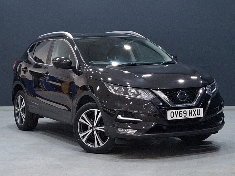 Nissan Qashqai 1.3 Dig-t N-connecta Black