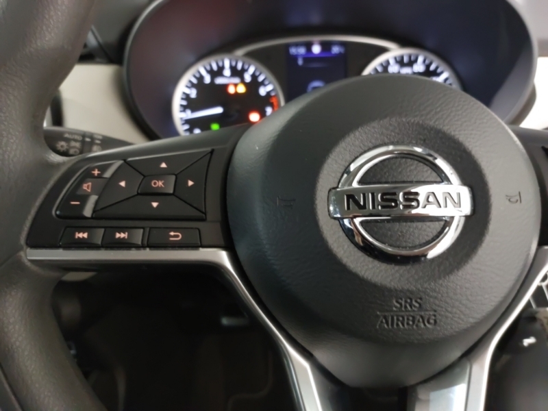 Nissan Micra Tekna Silver #12