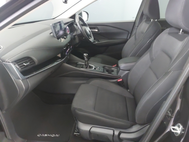 Nissan Qashqai 1.3 Dig-t Mh N-connecta MD23WLR Black #5