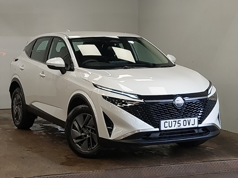 Nissan Qashqai 1.3 Dig-t Mh Acenta Premium CU75OVJ White