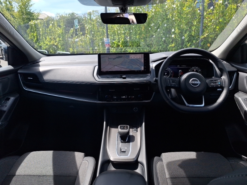 Nissan Qashqai 1.3 Dig-t Mh 158 N-connecta Xtronic Silver #3