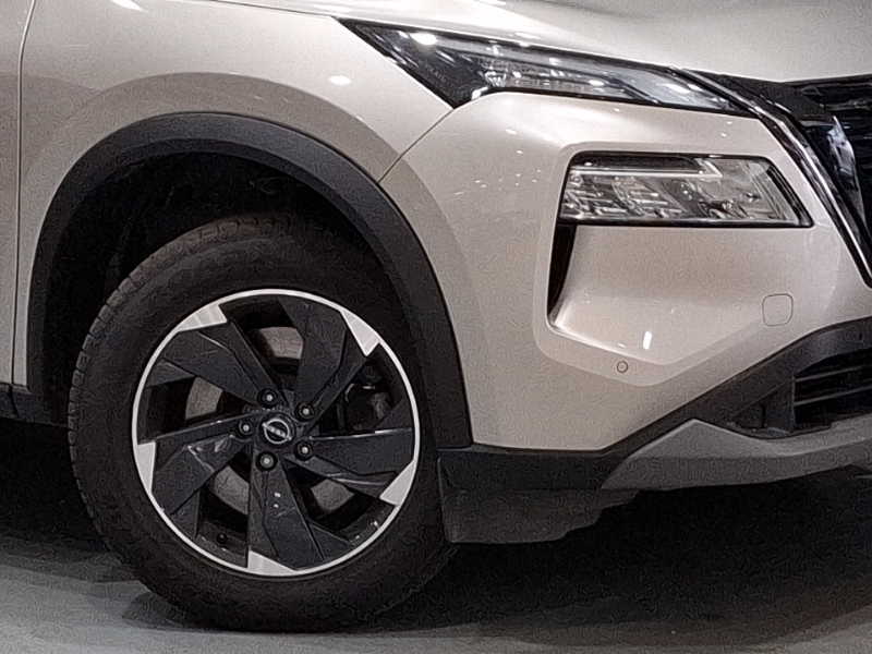 Nissan X-Trail Tekna Silver #20