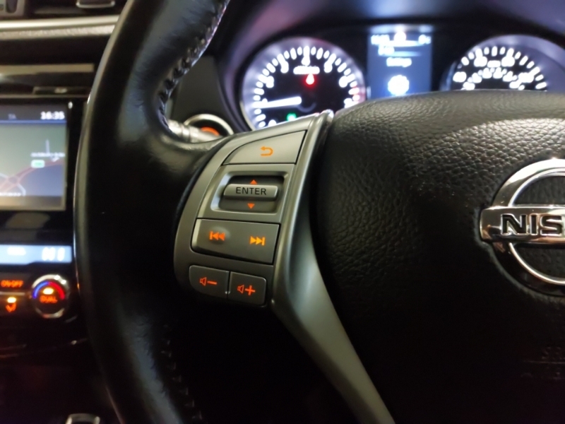Nissan Qashqai Tekna Dig-t Blue #9