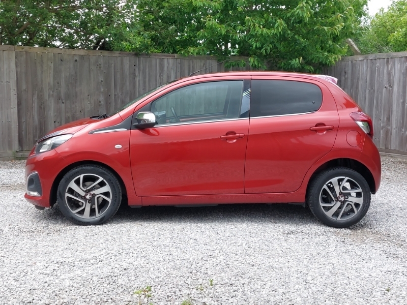 Peugeot 108 1.0 72 Collection Red #4