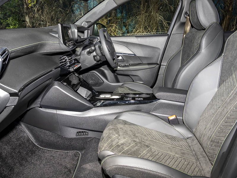 Peugeot e-2008 115Kw Gt Premium 54Kwh Grey #5