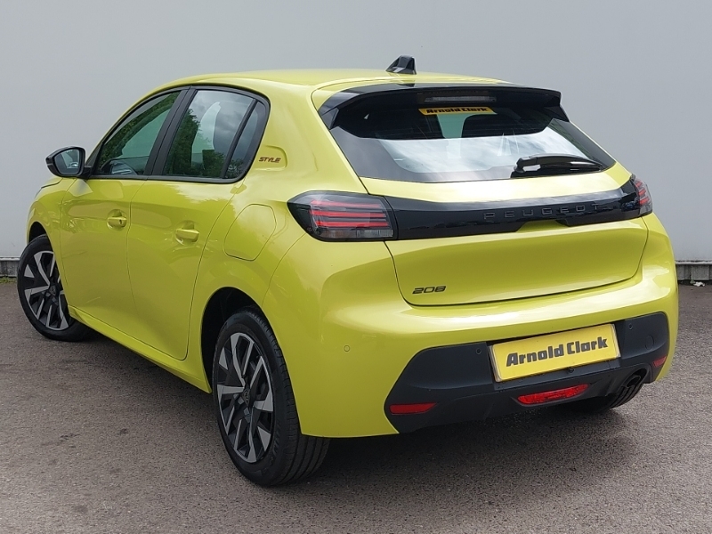 Peugeot 208 1.2 Puretech 100 Style Yellow #2