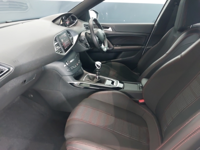 Peugeot 308 1.2 Puretech 130 Gt Line White #5