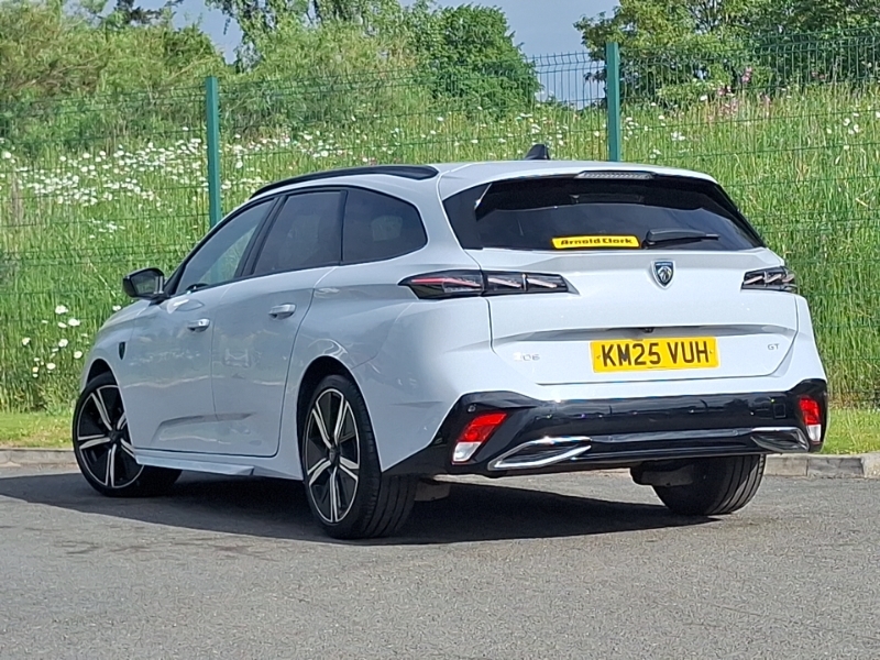 Peugeot 308 1.2 Hybrid 136 Gt E-dsc6 White #2