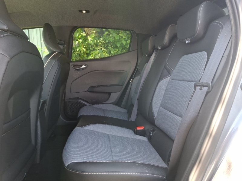 Renault Clio 1.0 Tce 90 Techno Grey #6