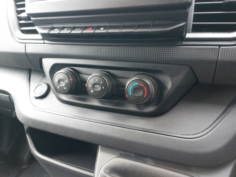 Renault Trafic Ll30 Blue Dci 170 Sport Van Edc Grey #16