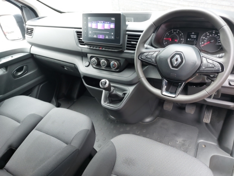 Renault Trafic Sl30 Blue Dci 130 Advance Van White #3