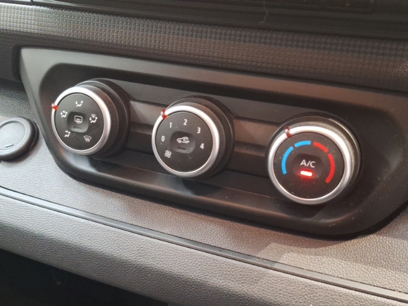 Renault Trafic 2.0 Dci Blue 28 Sport Panel Van Black #10