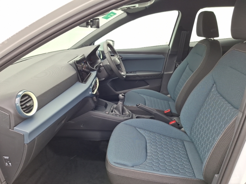 Seat Ibiza 1.0 Tsi 95 Se Technology White #5