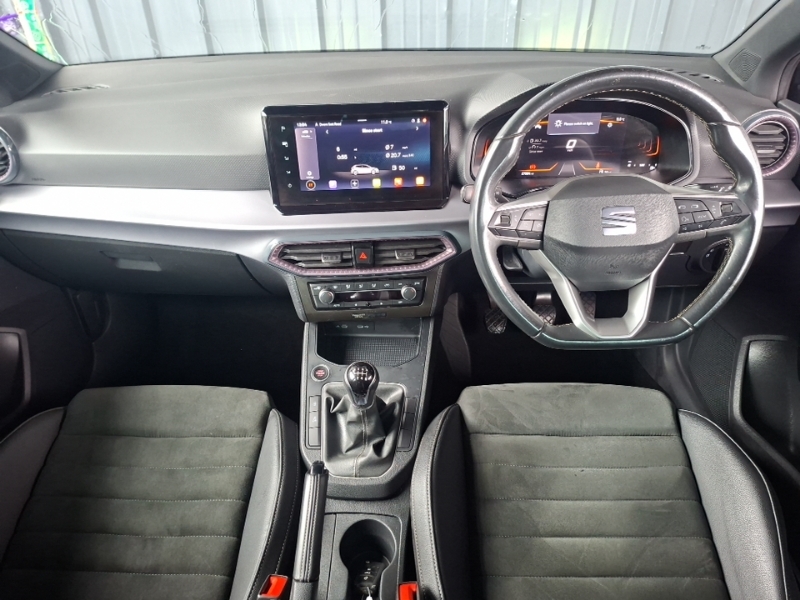 Seat Ibiza 1.0 Tsi 110 Xcellence Black #3