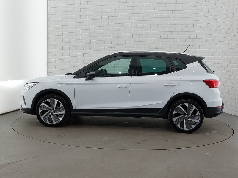 Seat Arona 1.0 Tsi 115 Fr Sport Dsg White #4