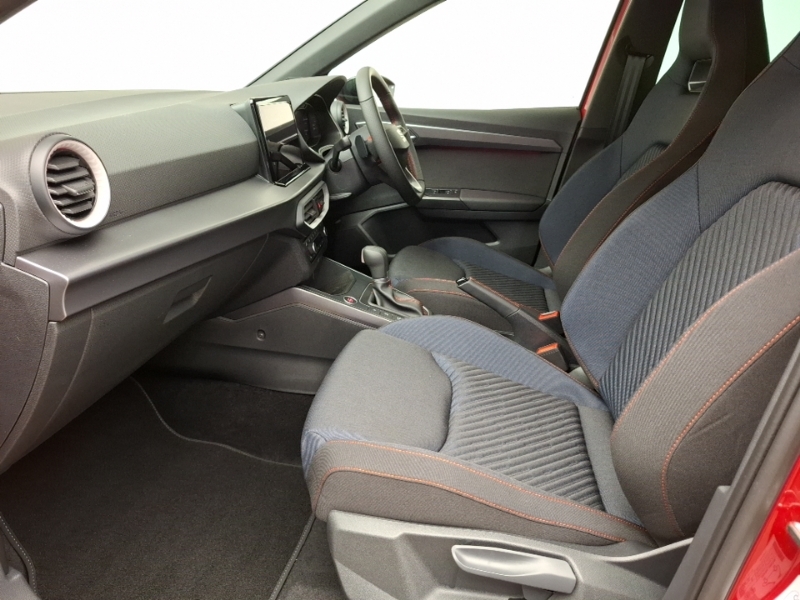 Seat Arona 1.0 Tsi 115 Fr Black Edition Dsg Red #5
