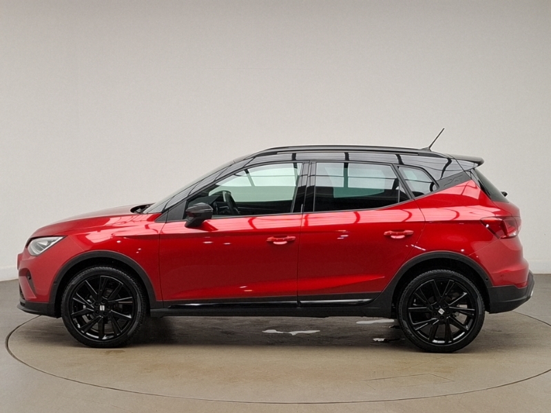 Seat Arona 1.0 Tsi 115 Fr Black Edition Dsg Red #4