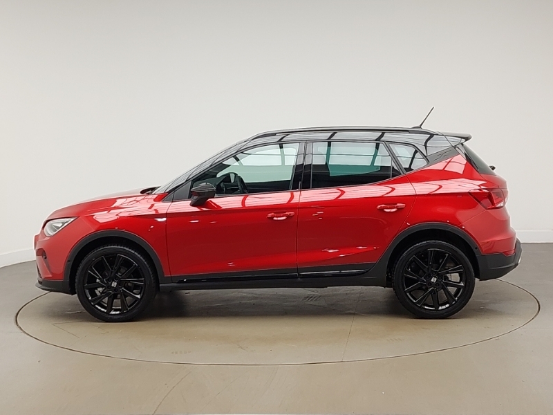 Seat Arona 1.0 Tsi 115 Fr Black Edition Dsg Red #4