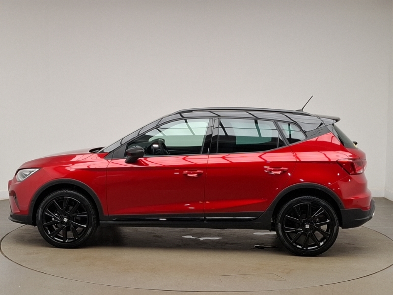 Seat Arona 1.0 Tsi 115 Fr Black Edition Dsg Red #4