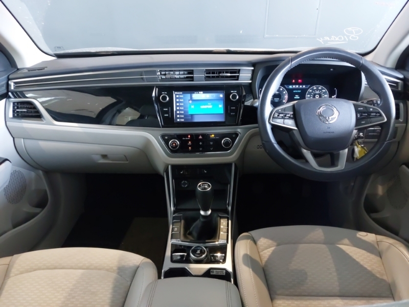 SsangYong Korando 1.5 Ventura Black #3