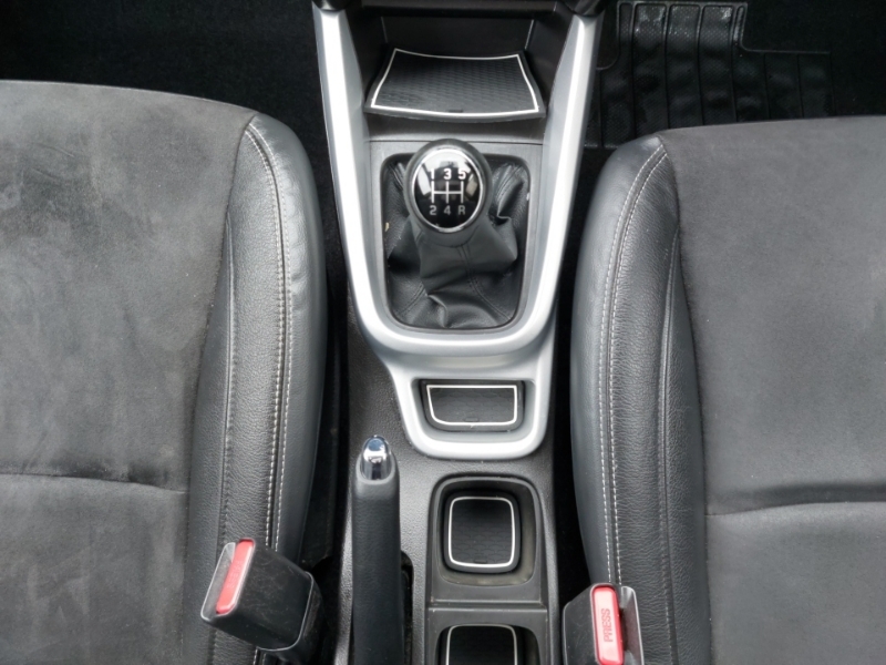Suzuki Vitara S Boosterjet Allgrip Red #15