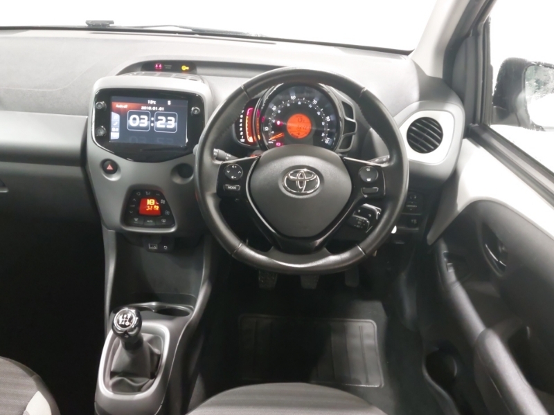 Toyota Aygo Hatchback Red #8