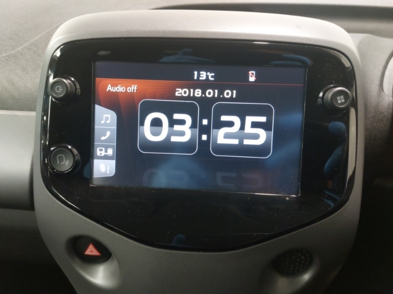 Toyota Aygo Hatchback Red #15