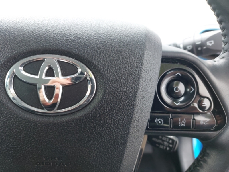 Toyota Prius 1.8 Phev Excel Cvt White #13