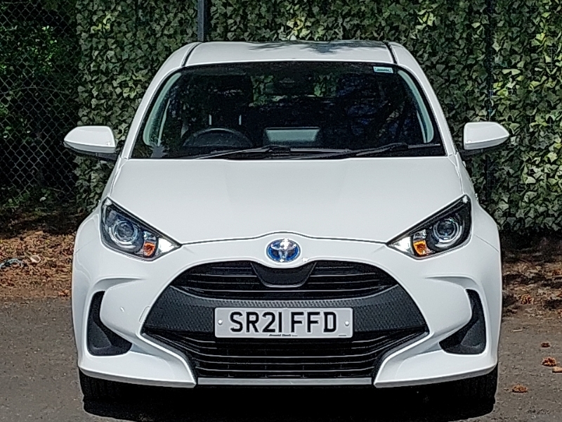 Toyota Yaris Excel White #14