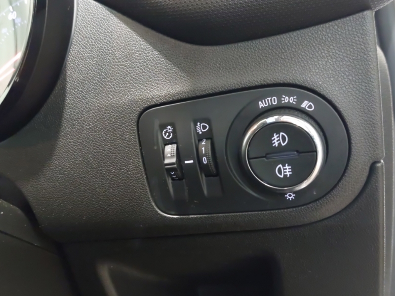 Vauxhall Crossland X Suv 1.2 Red #15