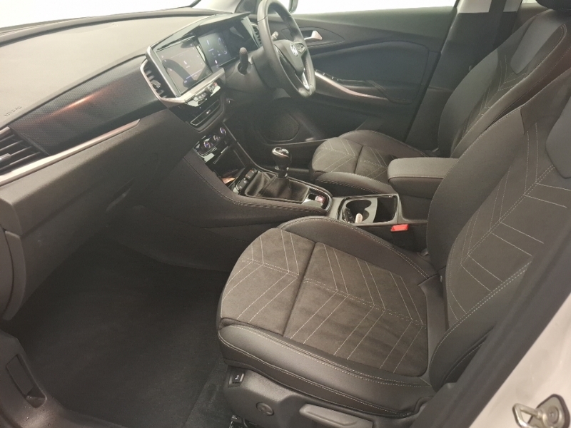 Vauxhall Grandland 1.2 Turbo Ultimate White #5