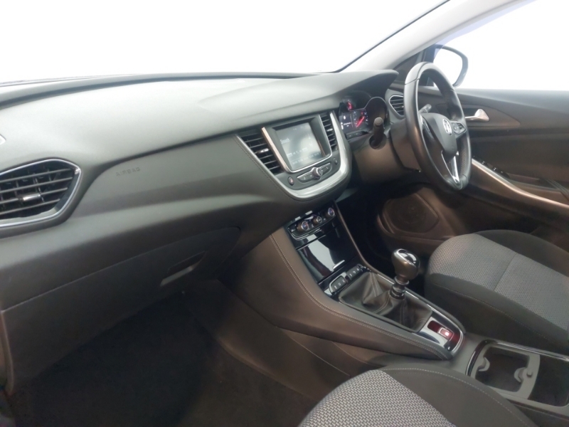Vauxhall Grandland X 1.6 Turbo D Se Red #5