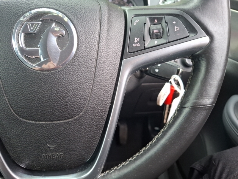 Vauxhall Mokka 1.4T Exclusiv Hatchback Red #22